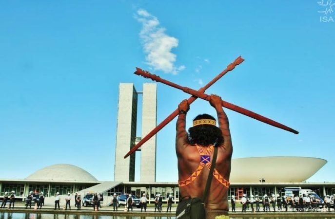 O FIM DO MUNDO E OS POVOS INDÍGENAS 4 O fim do mundo e os povos indígenas