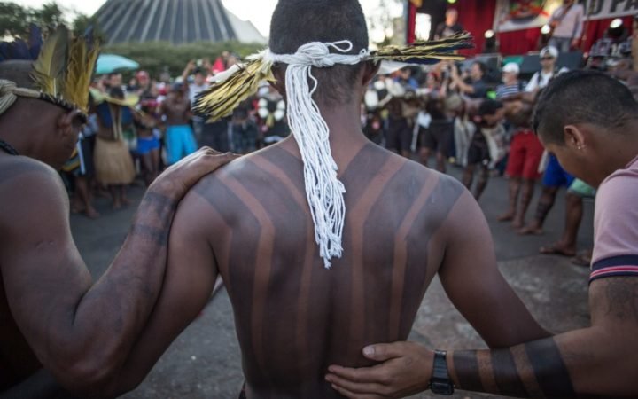 ATL 2018: 3 mil indígenas deixam rastro de "sangue" na Esplanada 2 ATL 2019 foto 1 1