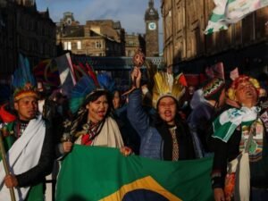 povos indigenas estiveram a frente de manifestacao por justica climatica em glasgow 1636410835416 v2 4x3