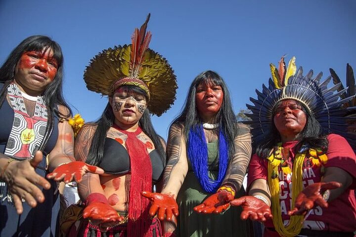 Povos Ind Genas No Brasil Filme Do Isa Mostra Luta Ancestral Nos