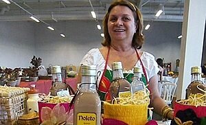 NONÔ E LETICE: ARTESÃS-LICOREIRAS PRODUZEM O PRIMEIRO LICOR NOBRE DO CERRADO