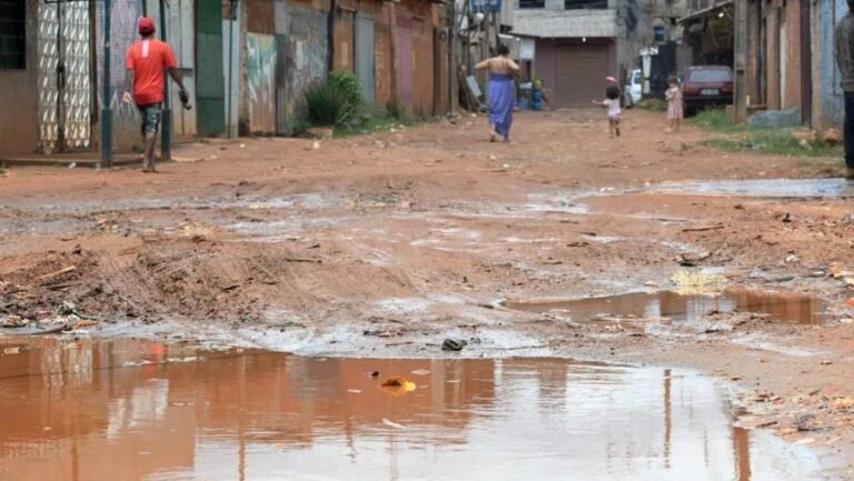 HABITAÇÃO E SANEAMENTO: DIREITOS UNIVERSAIS