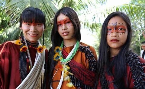 Mulheres Indígenas: Diversos olhares, muitos papéis