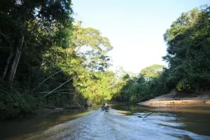CÉU DE DIAMANTES EM UMA ALDEIA INDÍGENA 3 Jairo 27062 CEU DE DIAMANTES