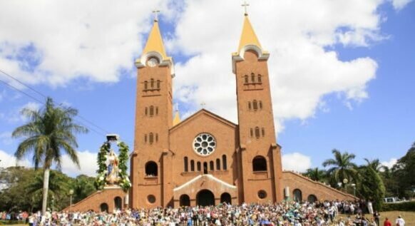 ROMARIA DO MUQUÉM: TRADIÇAO EM GOIÁS DESDE O SÉCULO XVIII