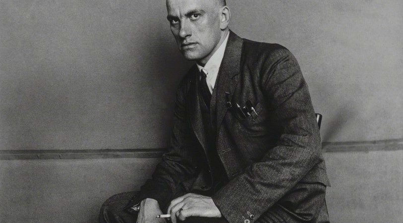 NO CAMINHO COM MAIAKÓVSKI: "LENDO TEUS VERSOS, APRENDI A TER CORAGEM..." 1 Vladimir Maiakovski 1 812x450 1