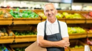 IDOSOS QUE TRABALHAM MELHORAM CONDICIONAMENTO FÍSICO E PSICOLÓGICO