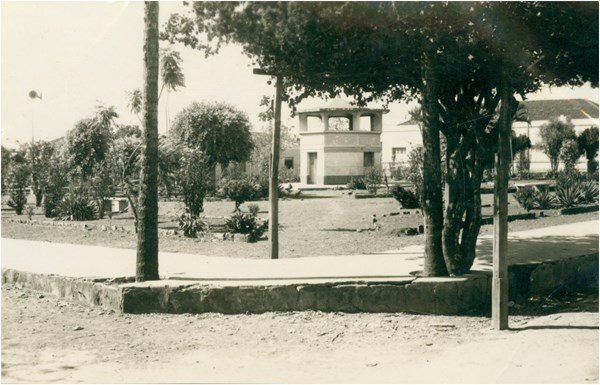 FORMOSA: SOBRE O SURGIMENTO DO ARRAIAL DE COUROS