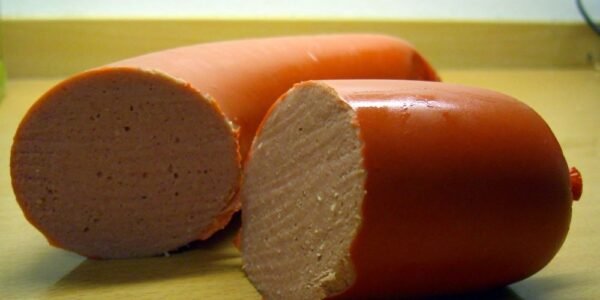 A CADA SALSICHA CONSUMIDA, MENOS 15 MINUTOS DE VIDA