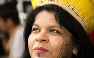 VERGONHA! FUNAI PERSEGUE SONIA GUAJAJARA