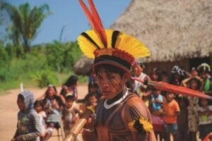 "O CÉU FICA NA CABEÇA DE UM SAPO GRANDE"