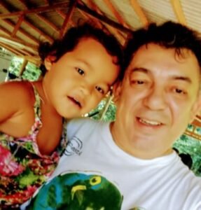 “Em terra de sapos... de cócoras com eles”