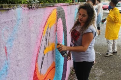 MULHERES GRAFITEIRAS OCUPAM OS MUROS DE SÃO PAULO