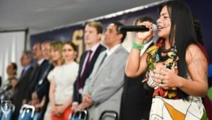 O HINO NACIONAL, DJUENA E O POVO TIKUNA