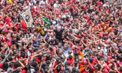 FELIPE SANTA CRUZ: QUEM APOIA (...) TEM DESVIO DE CARÁTER 1 Lula Foto Ricardo Stuckert Proner