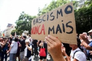 PORTUGAL VALE UMA FESTA - SEM RESSACA! 1 O QUE A ESQUERDA QUER?