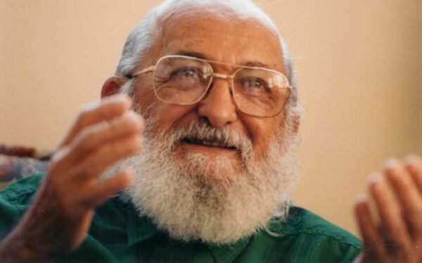 A ÚLTIMA CARTA DE PAULO FREIRE