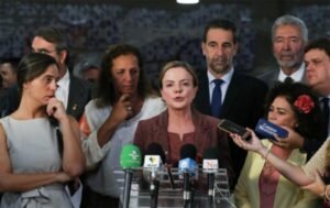 PT EM APOIO AOS PROFISSIONAIS DE SAÚDE