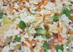 "O DE COMÊ TÁ NA MESA": RECEITAS DE ARROZ DA DONA CANÔ