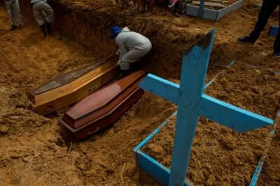 HOMENAGEM A JUCINETE 1 Covid Cemiterio Camara dos Deputados