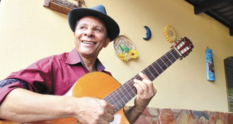 Juraildes da Cruz: um Presente