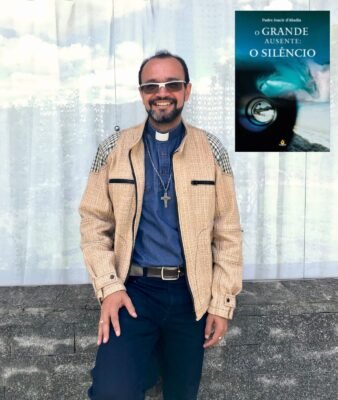PADRE JOACIR DABAIA LANCA NOVO LIVRO O GRANDE AUSENTE O SILENCIO
