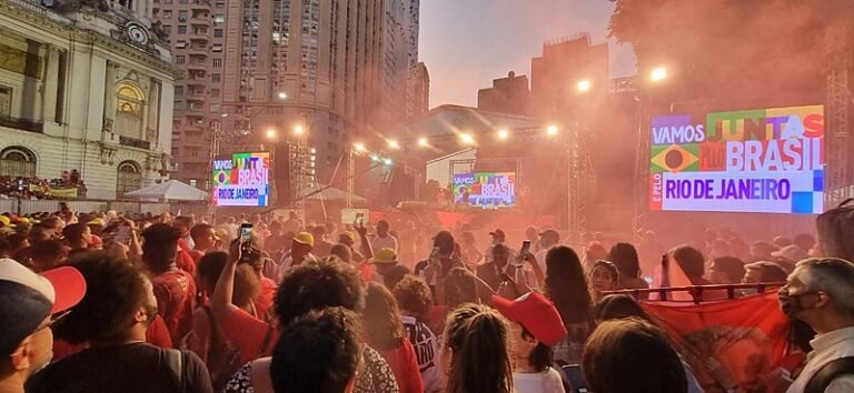 Lula ratifica apoio a Freixo e fala sobre o combate à fome no Brasil,Em grande ato no RJ