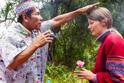AYAHUASCA E O TRATAMENTO DE ALCOOLISMO E DEPRESSÃO 1 inicio ceremonia ayahuasca full