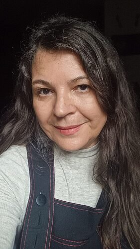 Maria Maia poema e autorretrato