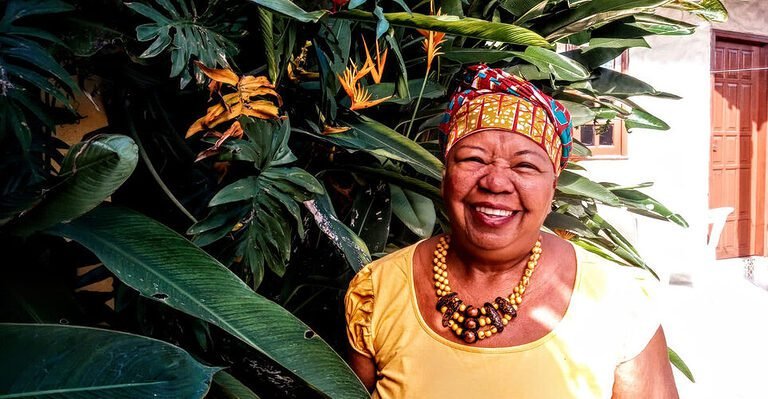 JÚLIA FEITOZA, JÚLIA DO ACRE