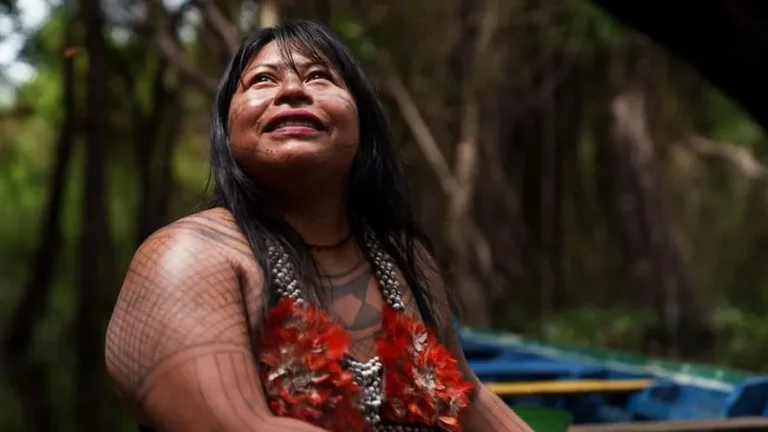 Alessandra Korap Munduruku vence o “Nobel Verde” por atuação contra a mineração em Terras Indígenas