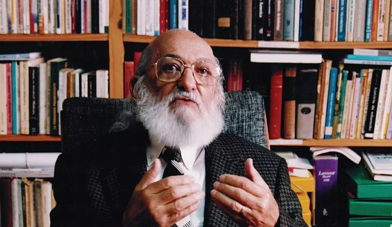 CARTA A PAULO FREIRE