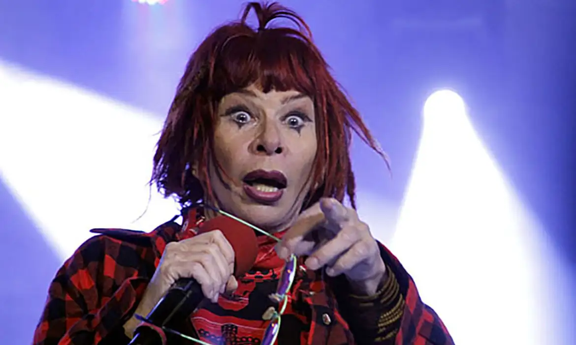 RITA LEE: ENVELHECER É UMA LOUCURA!