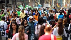 Brasil tem mais de 203 milhões de pessoas e segue como 7º maior do mundo