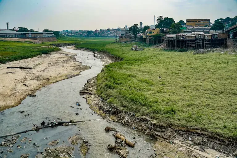 Seca no Rio Negro - Agência Brasil