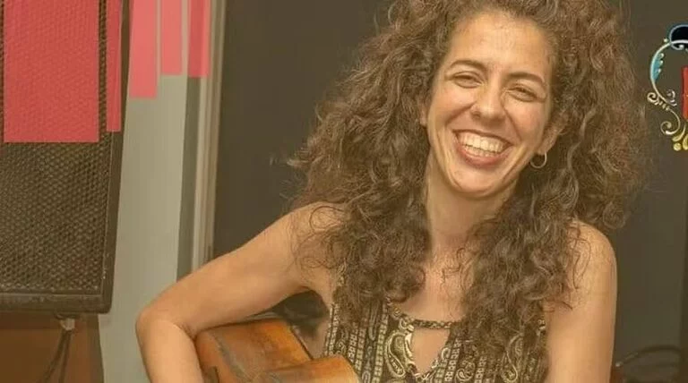 JULIETA HERNÁNDEZ: A MULHER QUE SE SONHAVA PLENA