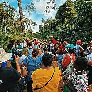 BIOMA DE MULHERES: UM MOSAICO DE SABERES ANCESTRAIS