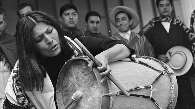 GRACIAS A MERCEDES SOSA