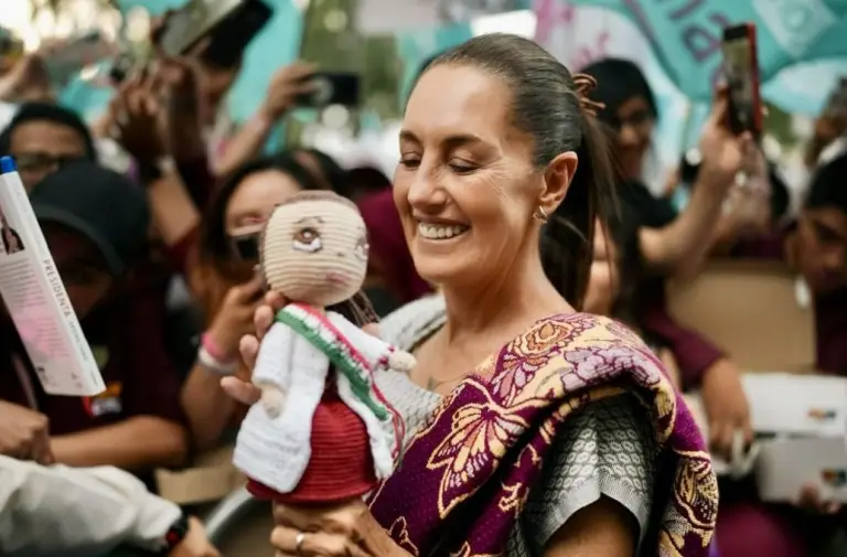 É TEMPO DAS MULHERES: CLAUDIA SHEINBAUM E A TRANSFORMAÇÃO DO MÉXICO