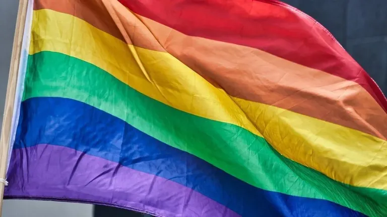 A necessidade de lutar pela causa LGBTQIA+