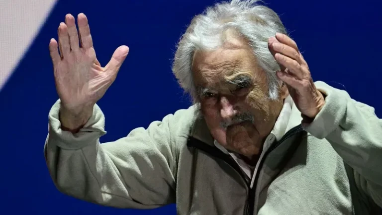 PEPE MUJICA: É PRECISO TRABALHAR PELA ESPERANÇA