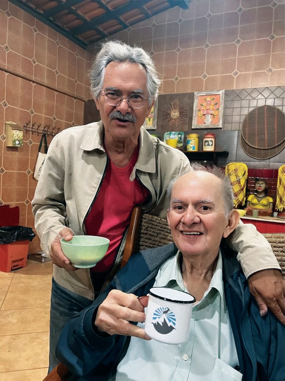 ATHOS PEREIRA CAPA INTERNA HAMILTON 1 1 scaled