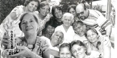 REZA, FOFOCA E TERAPIA: A VELHICE COMPARTILHADA