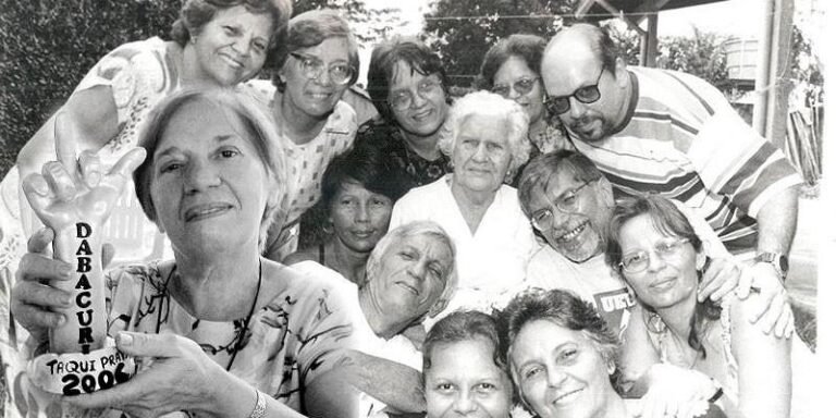 REZA, FOFOCA E TERAPIA: A VELHICE COMPARTILHADA