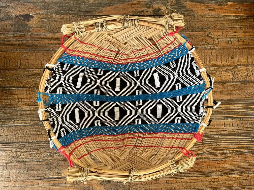 Cesto Yawalapiti Grafismo Azul 15 11zon