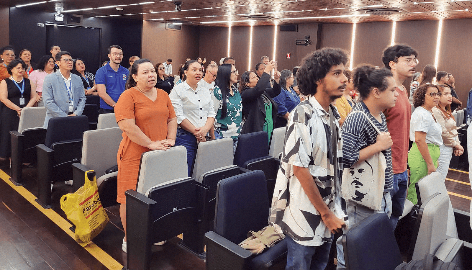 98619324 f3ea 4ae1 b5a6 9c0825e9784b