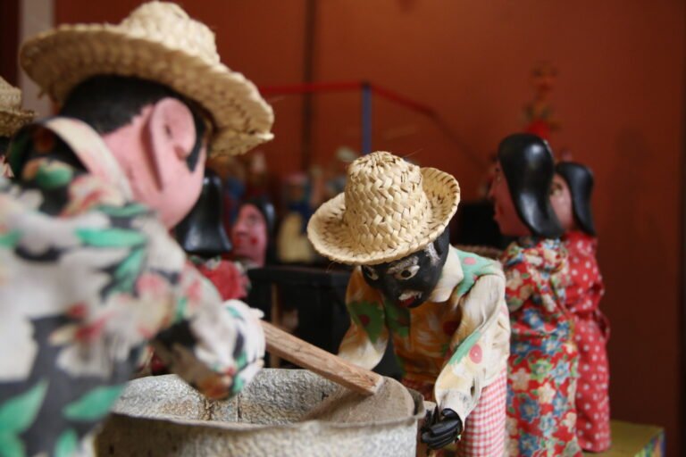 UMA BOLSA VITALÍCIA PARA MESTRES E GUARDIÕES