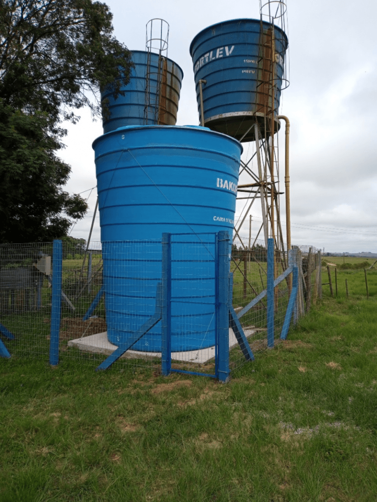 Água deixa de ser direito e vira produto comercial