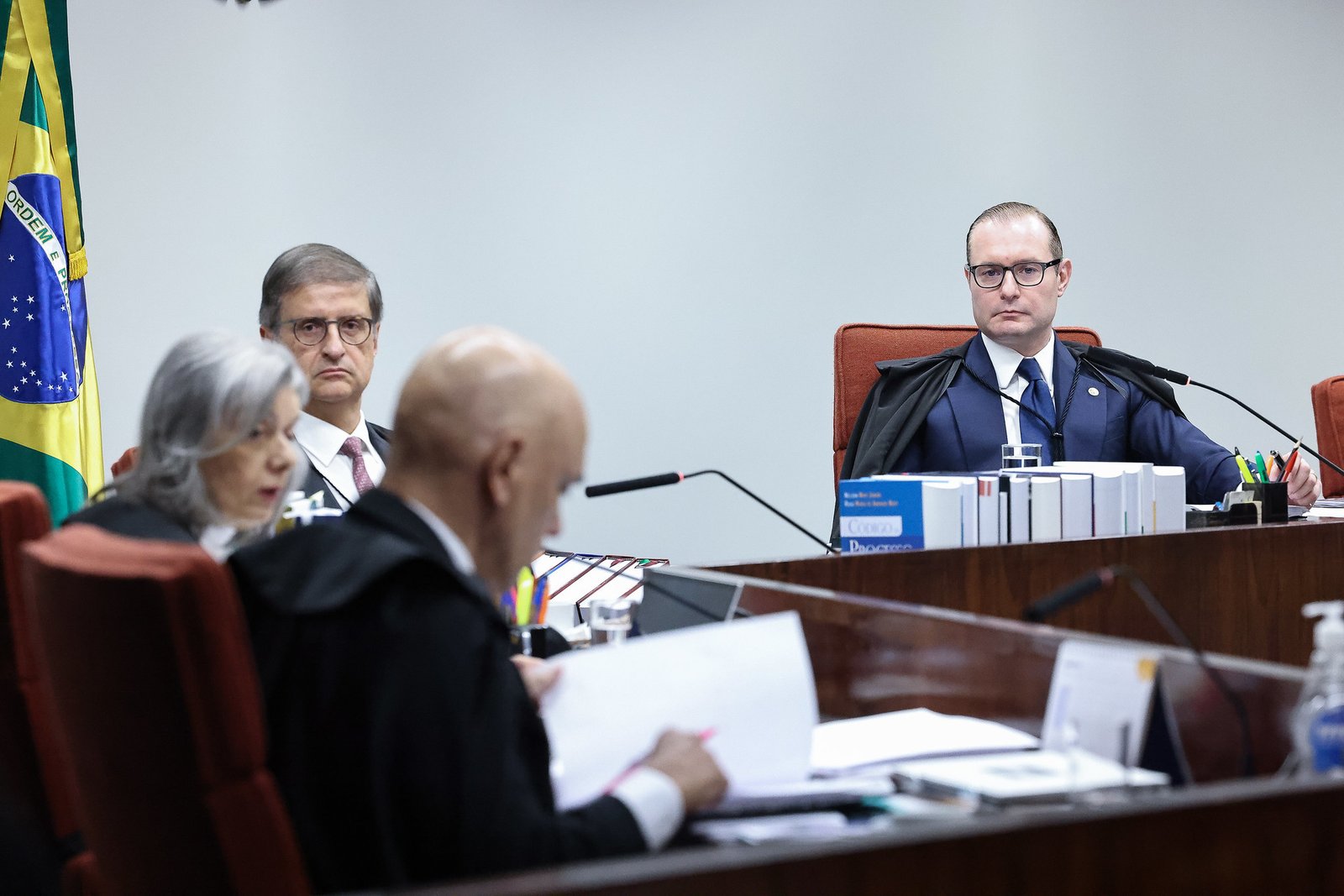 0b415453 f8cc 4ce8 9916 2ae68df174ea 1