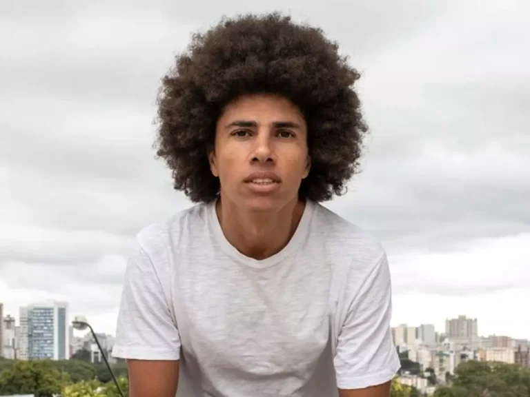 NOTA MANDATO RENATO FREITAS